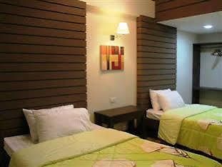 Pineapple Island Resort Daet Esterno foto